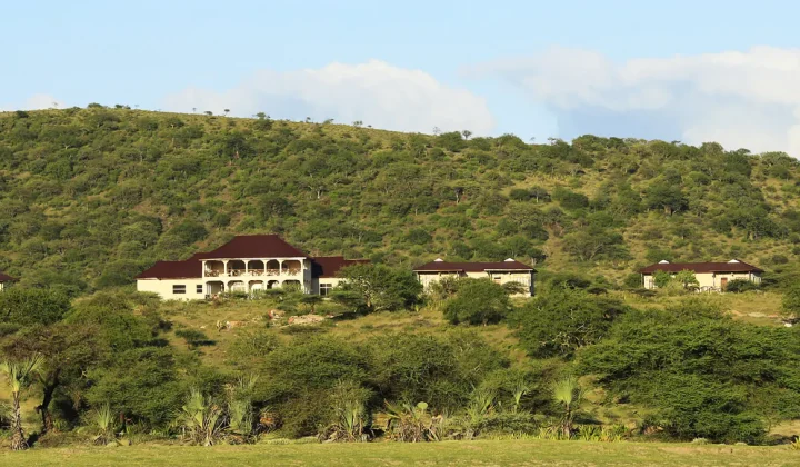 lake eyasi safari Lodge